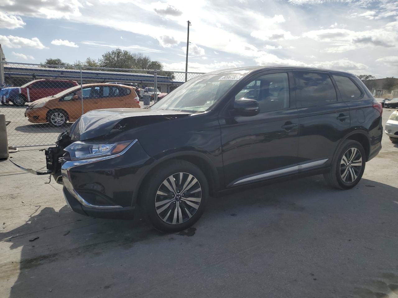 2020 Mitsubishi Outlander - Image 1