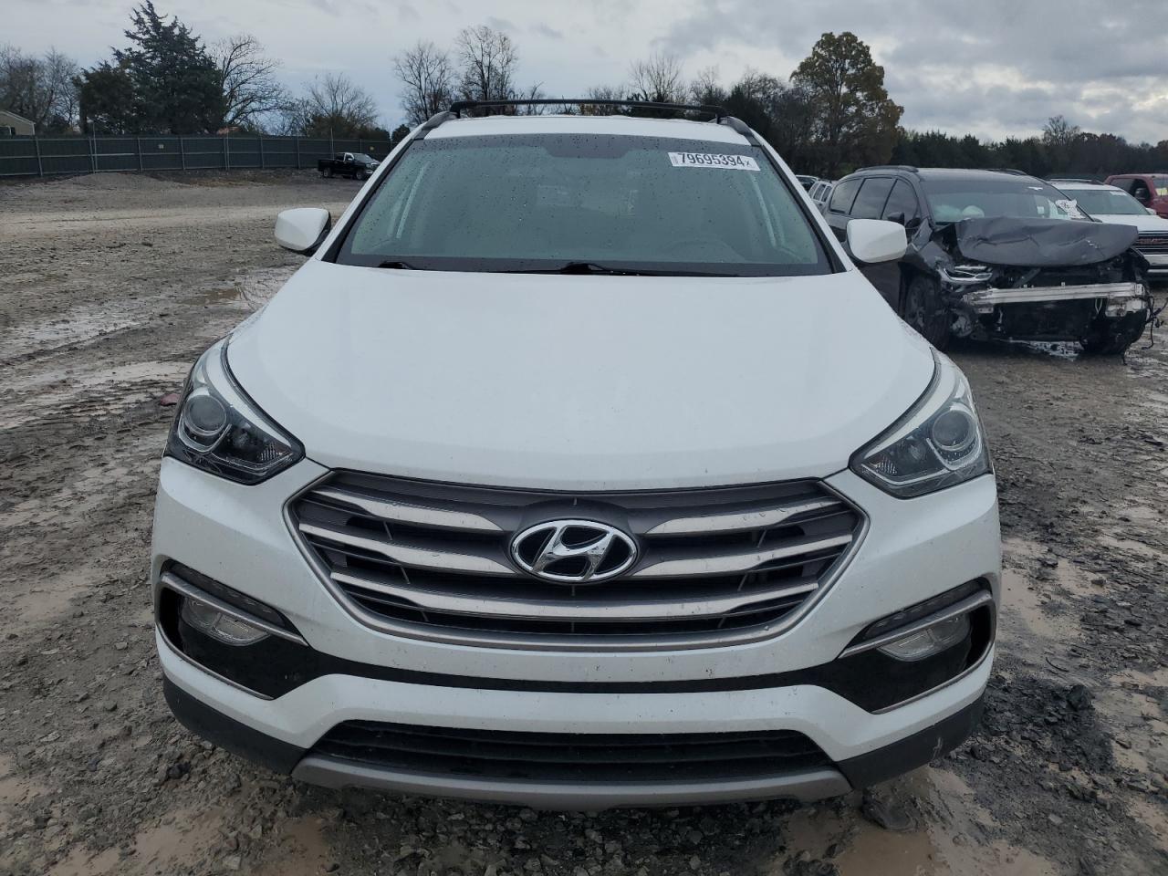2017 Hyundai Santa Fe - Image 5