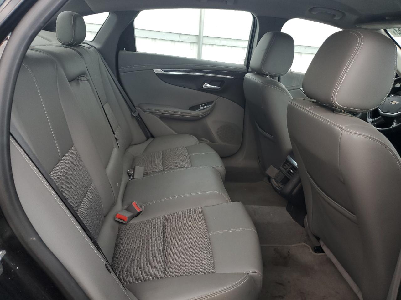 2018 Chevrolet Impala - Image 10