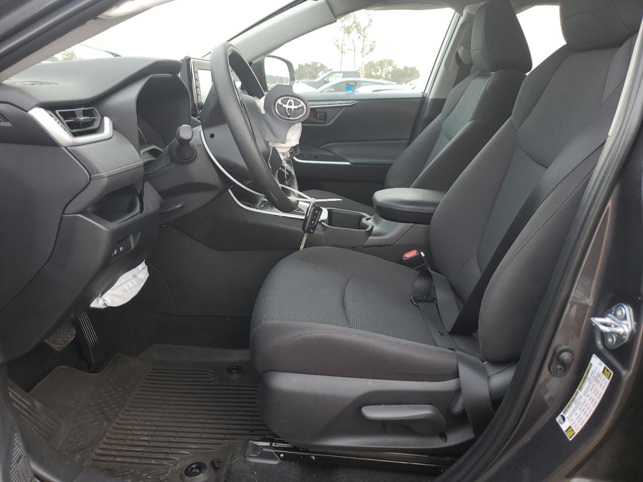 2022 Toyota RAV 4 - Image 7
