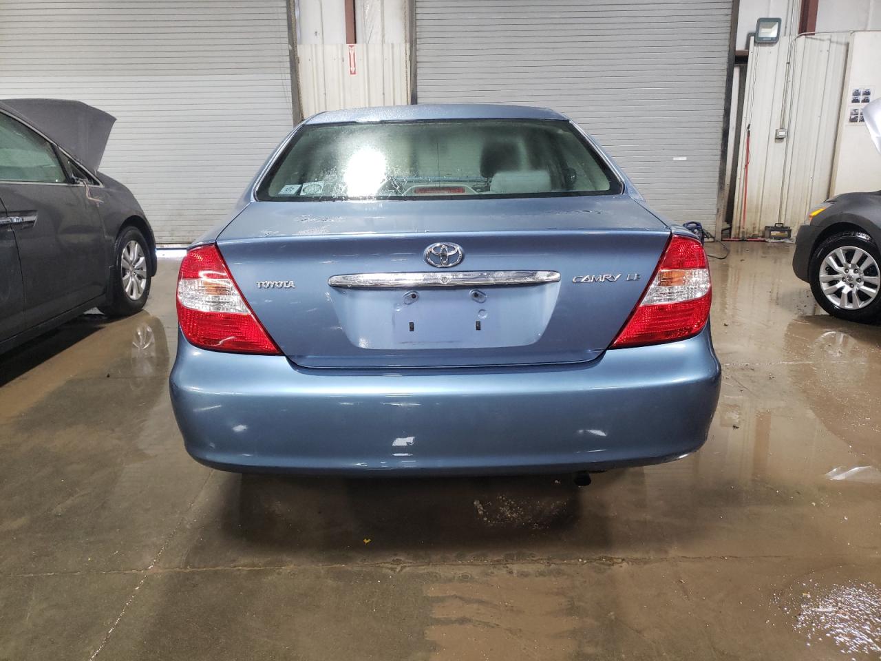 2004 Toyota Camry Le VIN: 4T1BE32K04U807767 Lot: 79464674