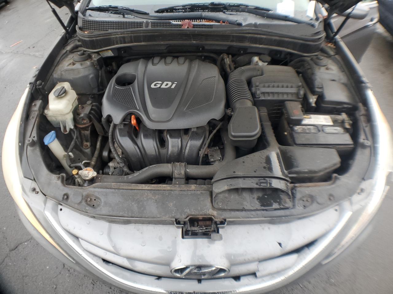 2013 Hyundai Sonata - Image 11