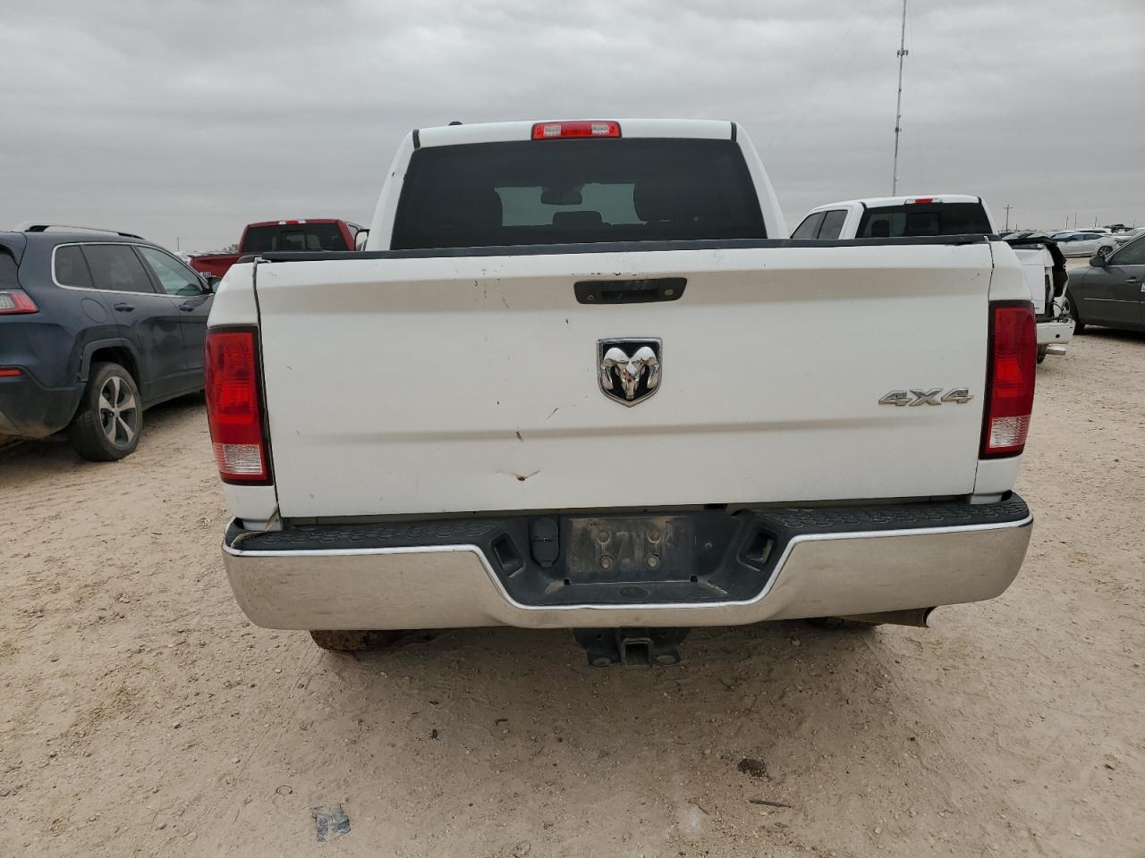 2016 RAM 1500 - Image 6