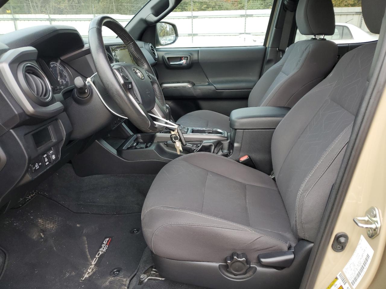 2017 Toyota Tacoma - Image 7