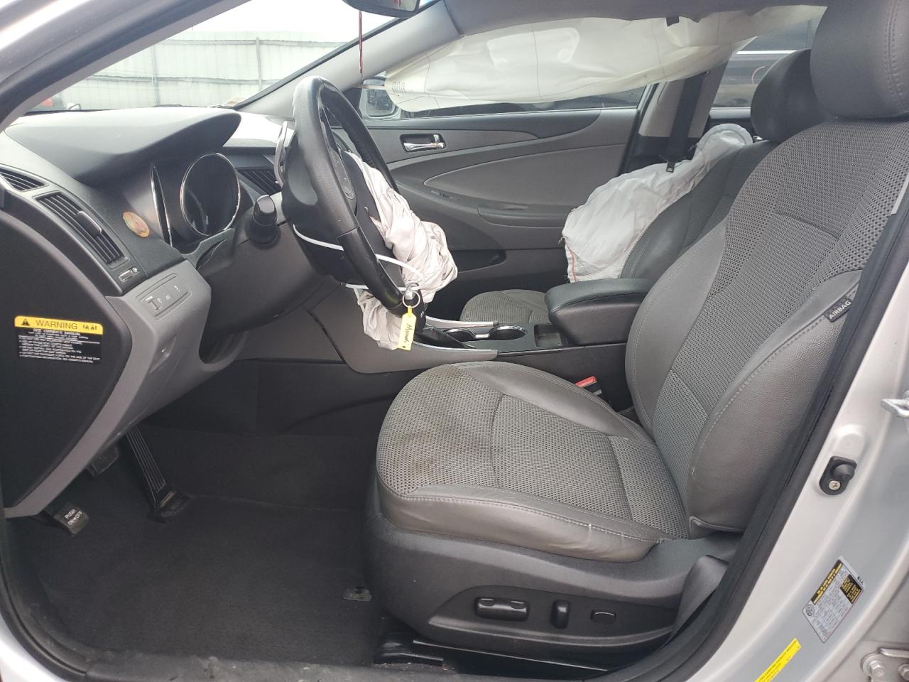 2011 Hyundai Sonata - Image 7
