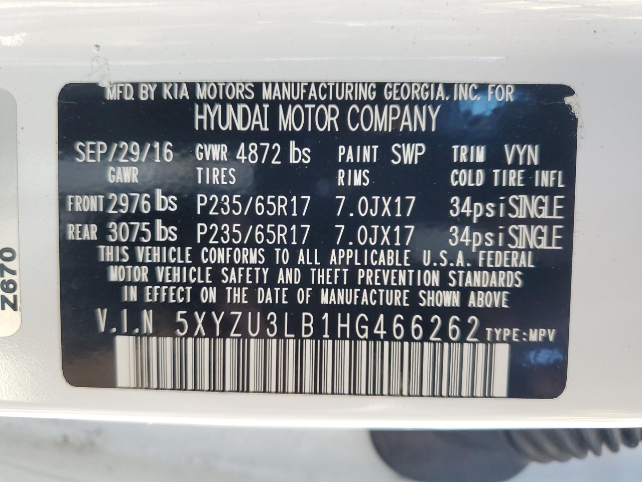 2017 Hyundai Santa Fe - Image 13