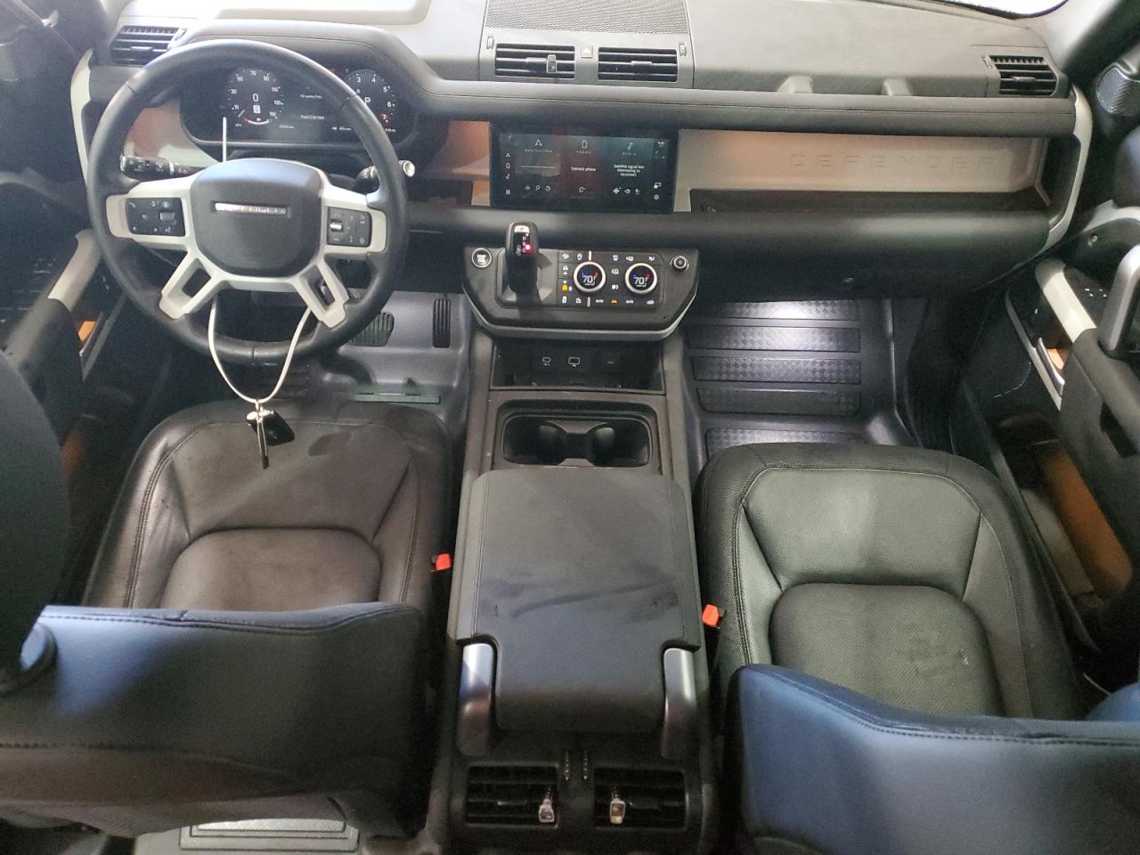 2024 Land Rover Defender - Image 8