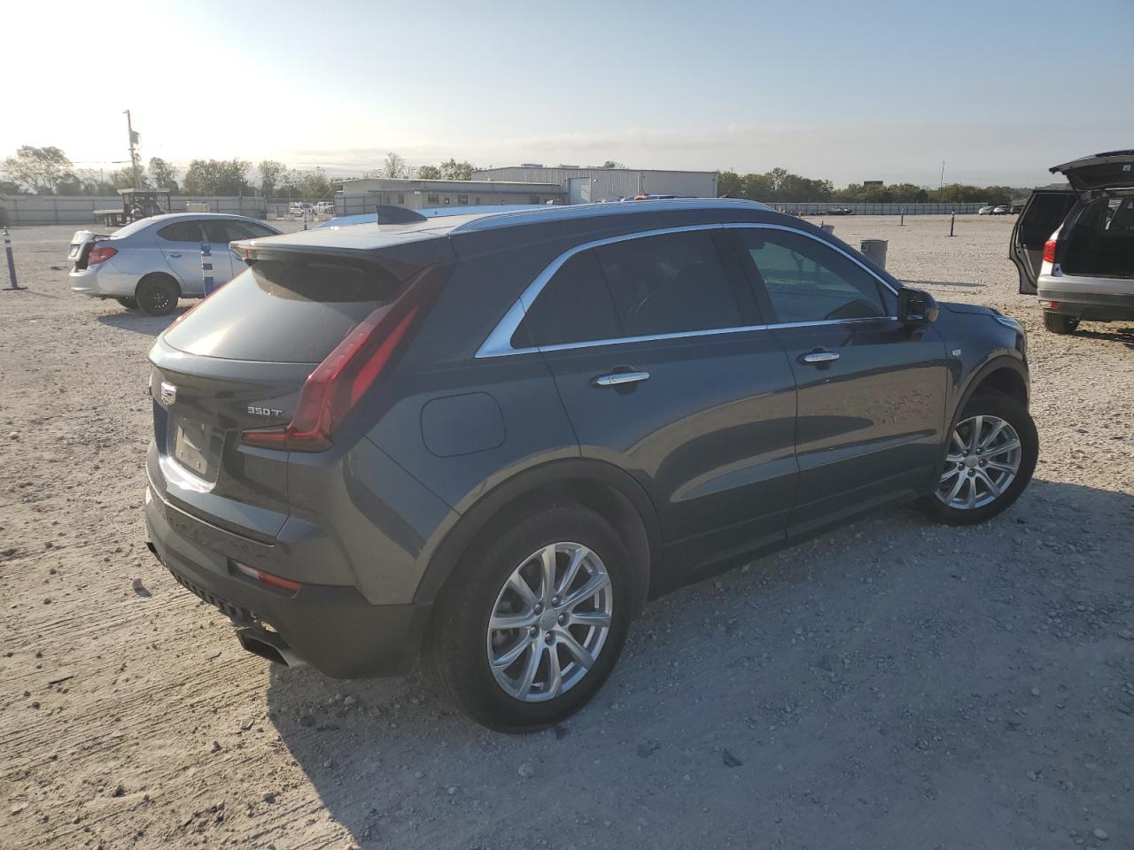 VIN 1GYFZBR43MF004722 2021 CADILLAC XT4 no.3