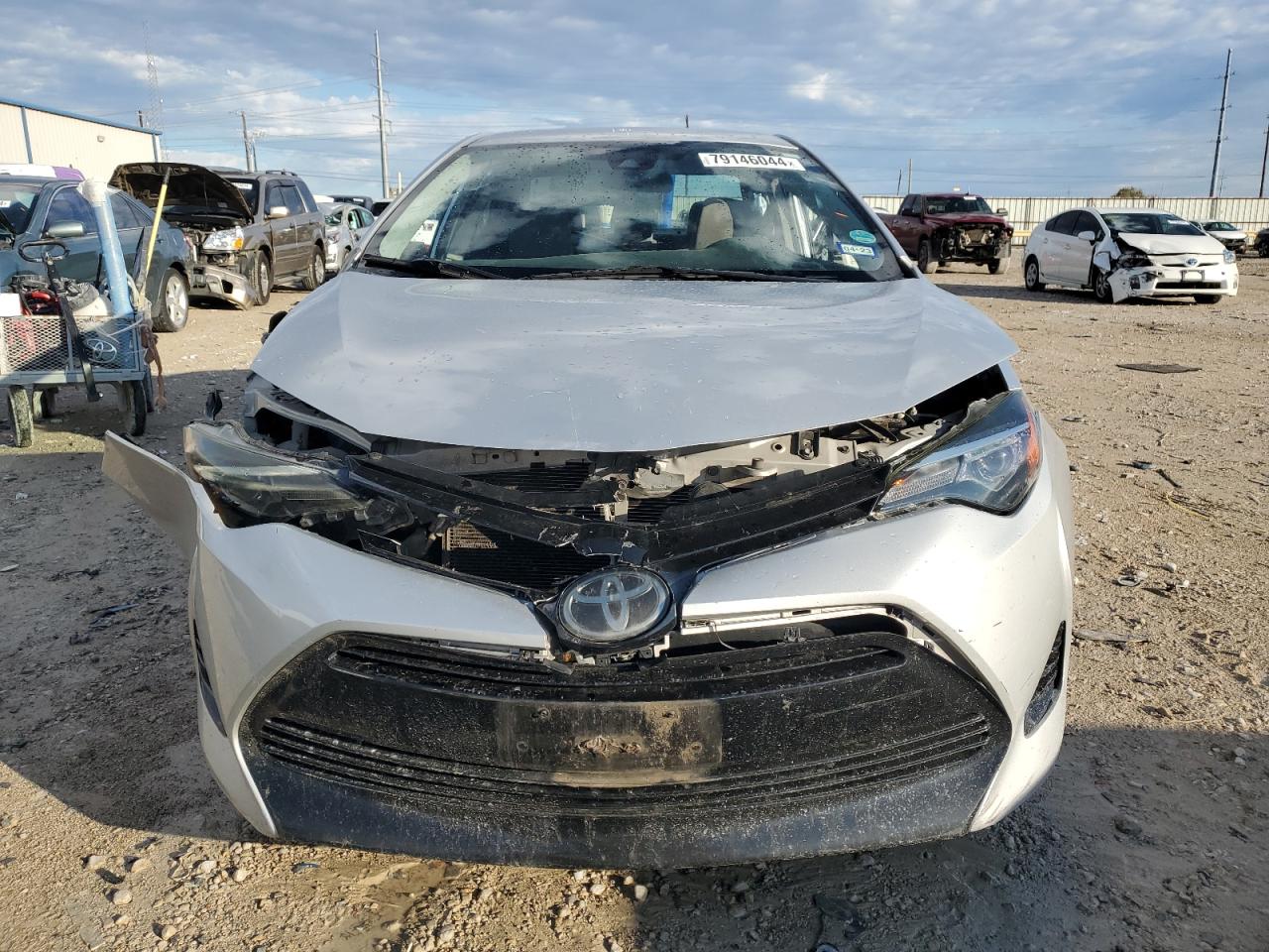 VIN 5YFBURHE3JP742532 2018 TOYOTA COROLLA no.5