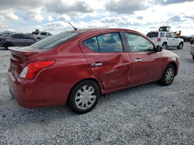  NISSAN VERSA 2017 Красный