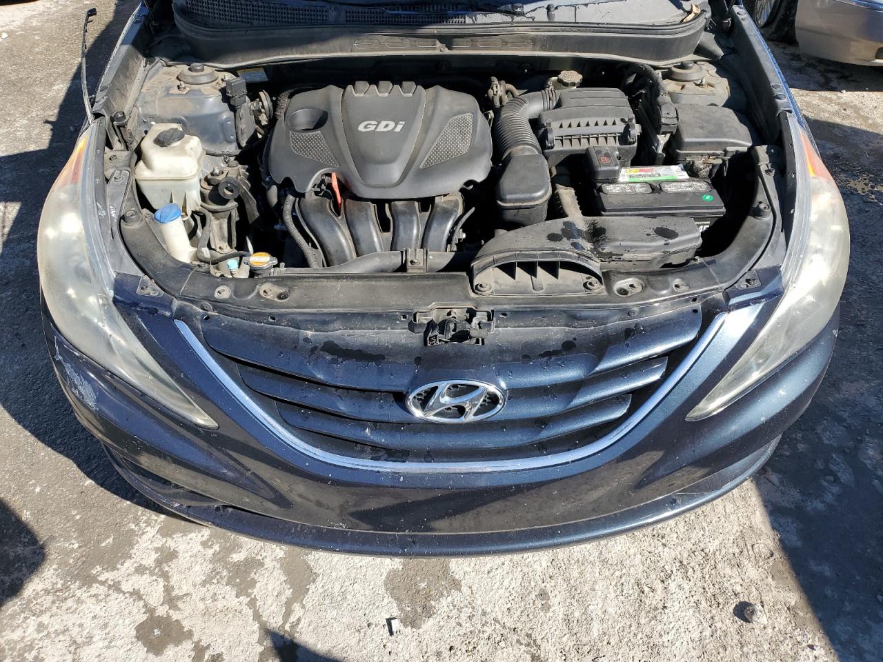 2012 Hyundai Sonata - Image 11