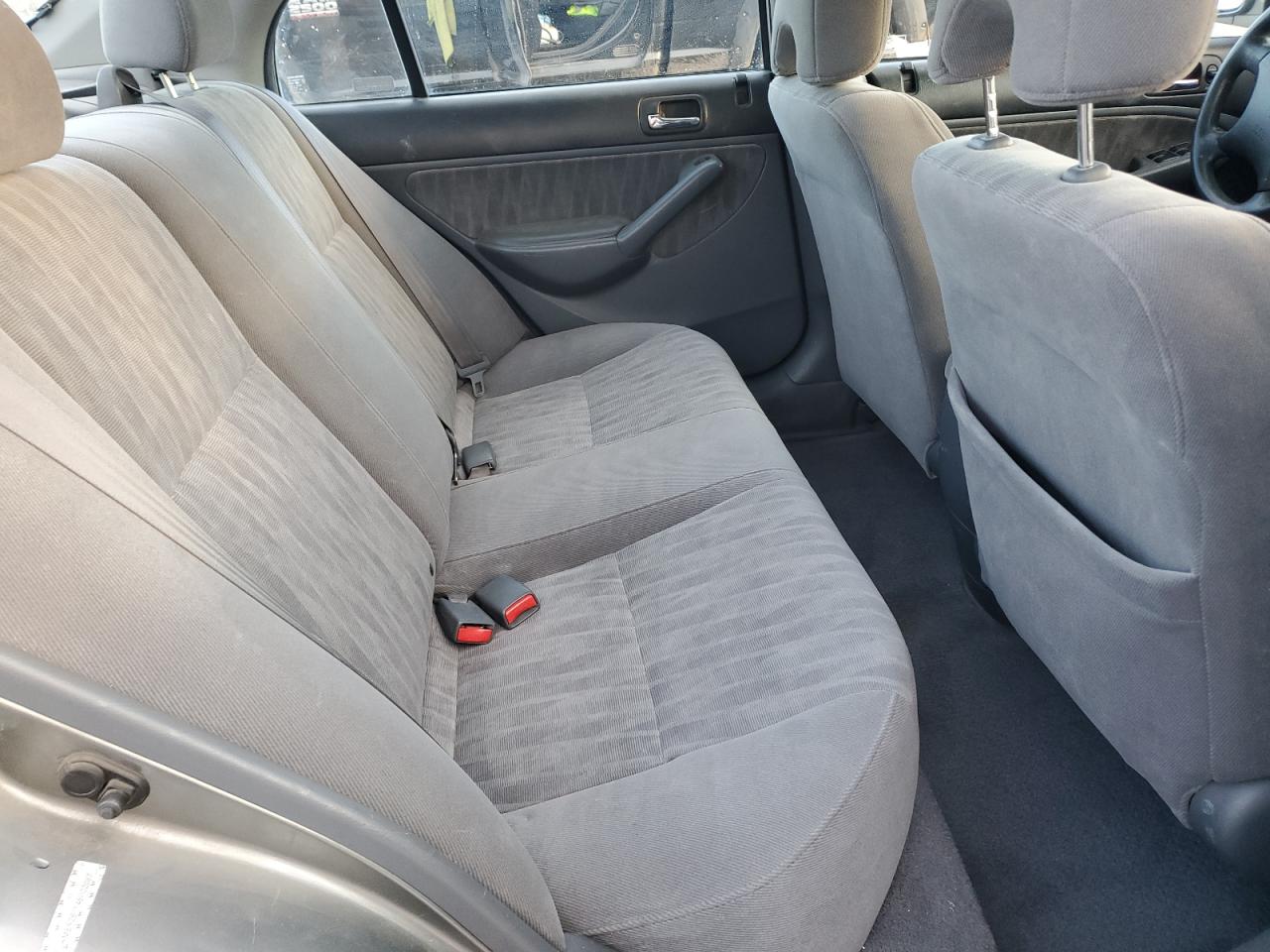 2004 Honda Civic - Image 10
