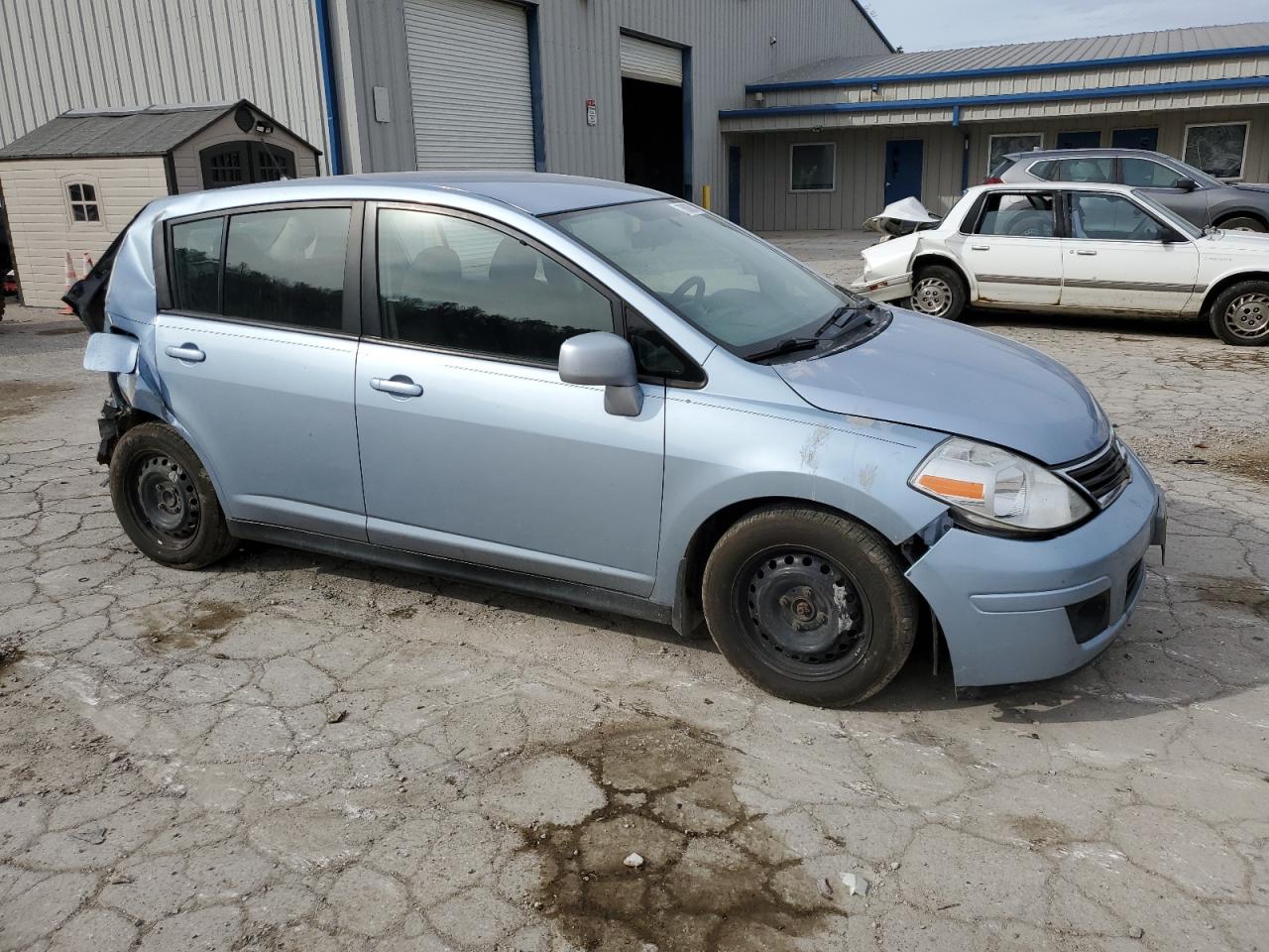 2011 Nissan Versa - Image 4
