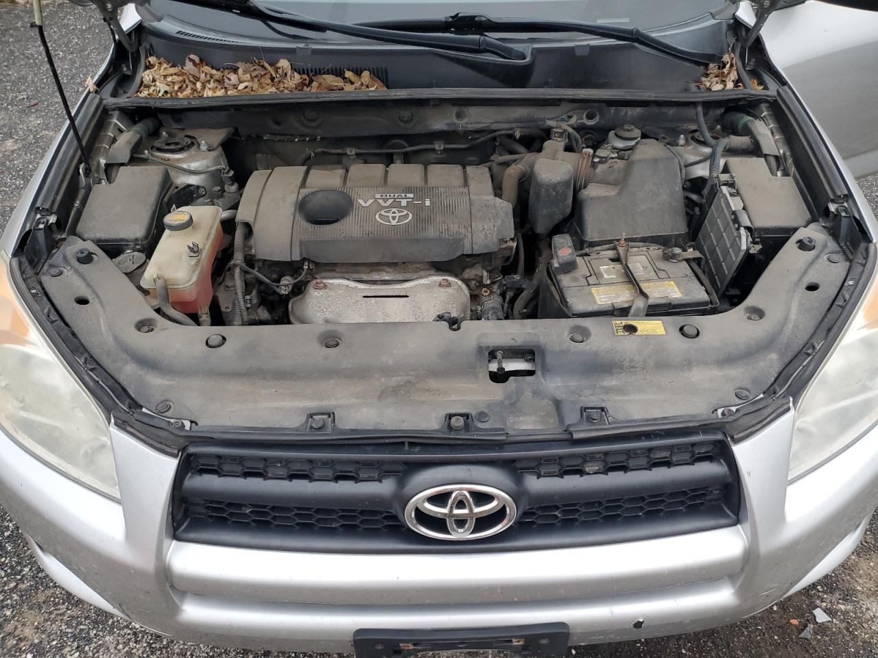 2010 Toyota RAV 4 - Image 12
