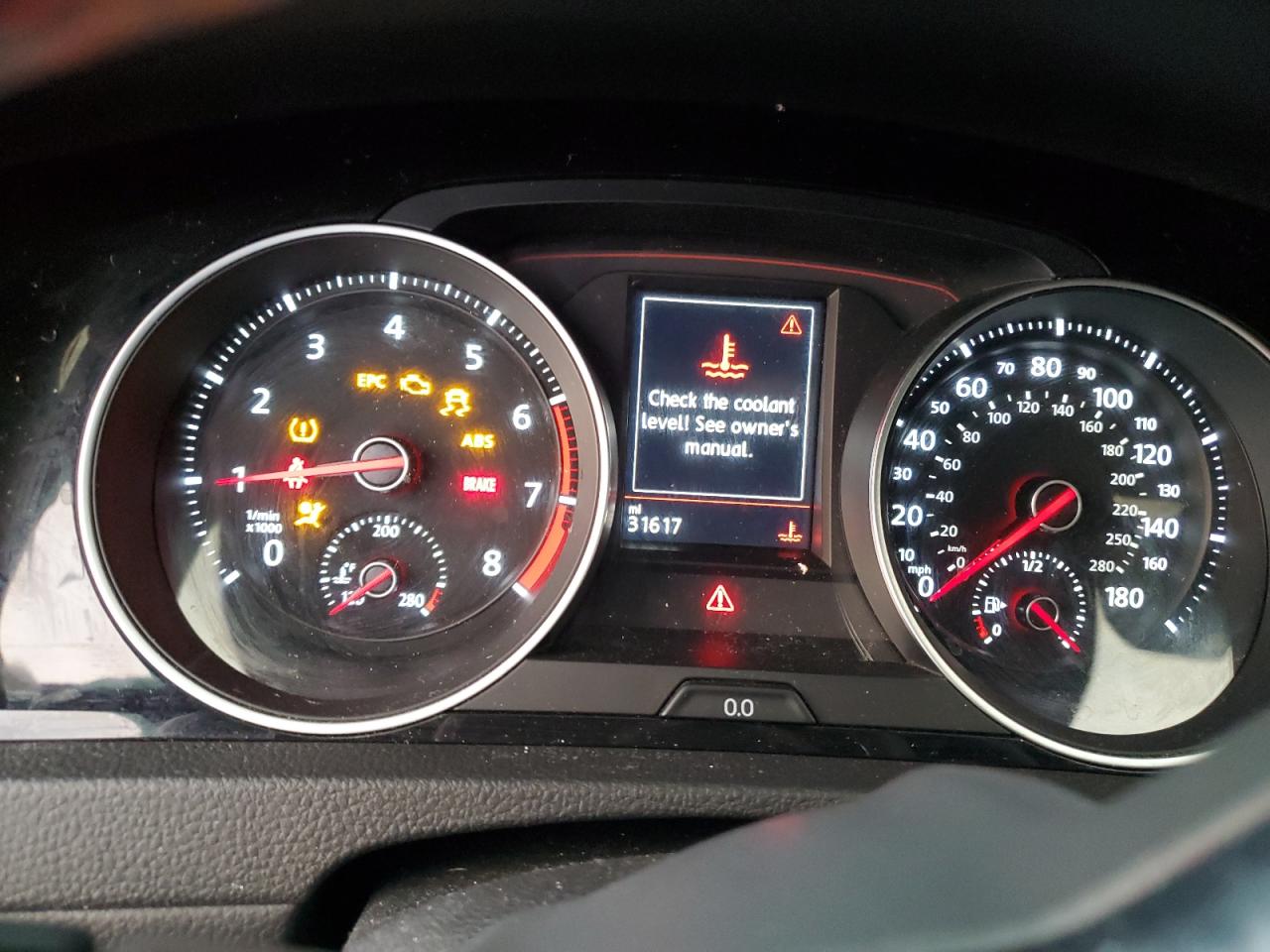 2021 Volkswagen GTI - Image 9