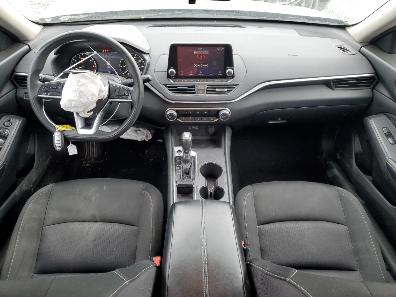 2019 Nissan Altima - Image 8