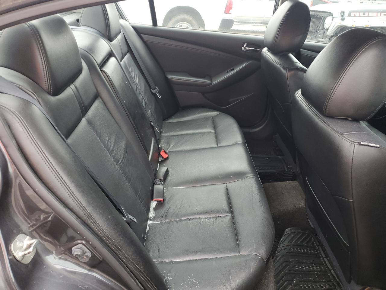 2012 Nissan Altima - Image 10