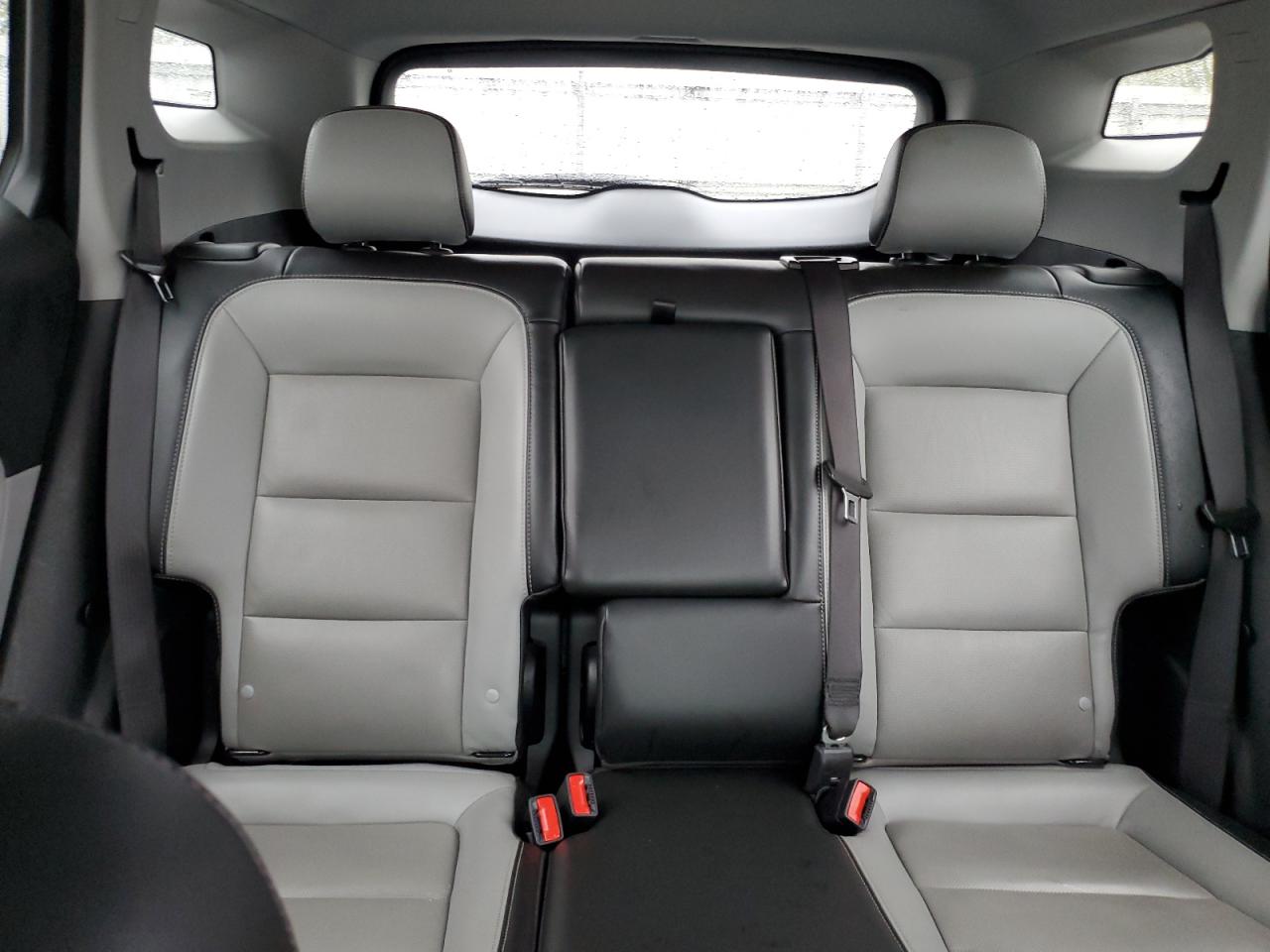 2022 GMC Terrain - Image 10