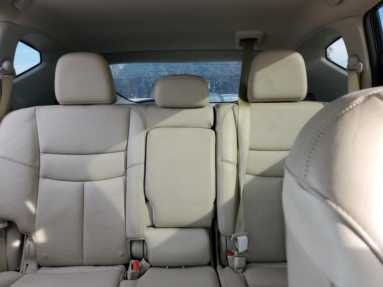 2015 Nissan Murano - Image 10