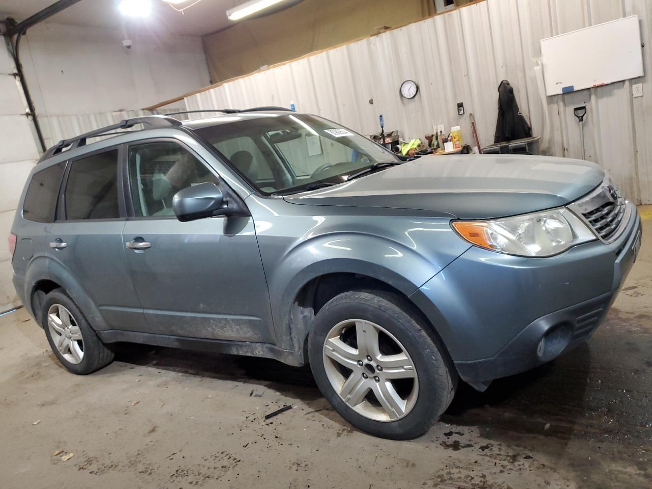 2010 Subaru Forester - Image 4