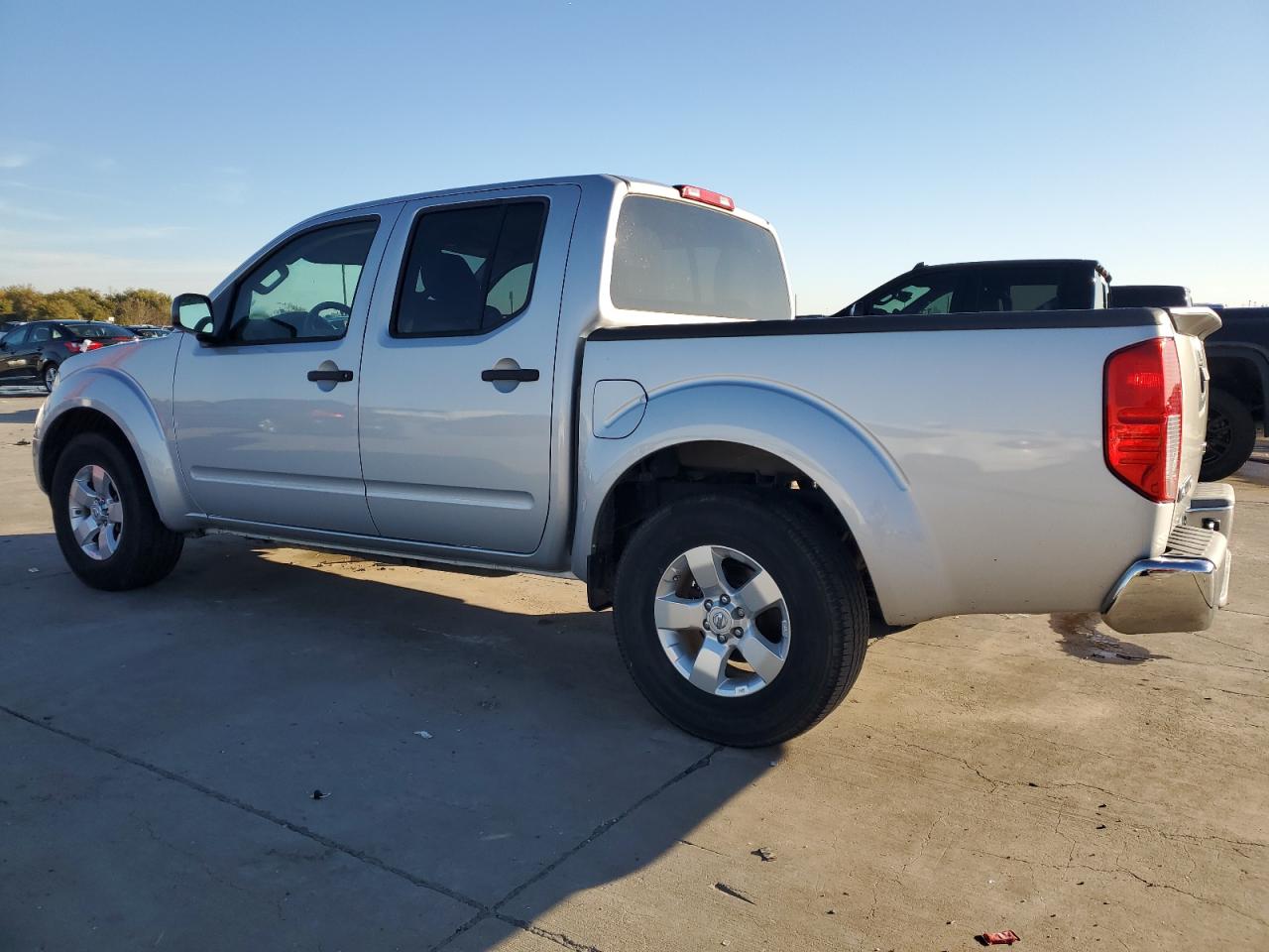 2013 Nissan Navara (Frontier) - Image 2