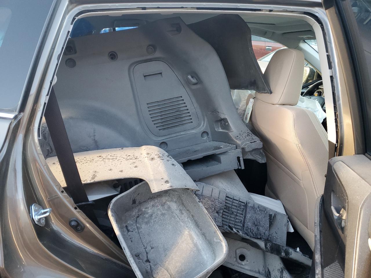 2014 Toyota RAV 4 - Image 10