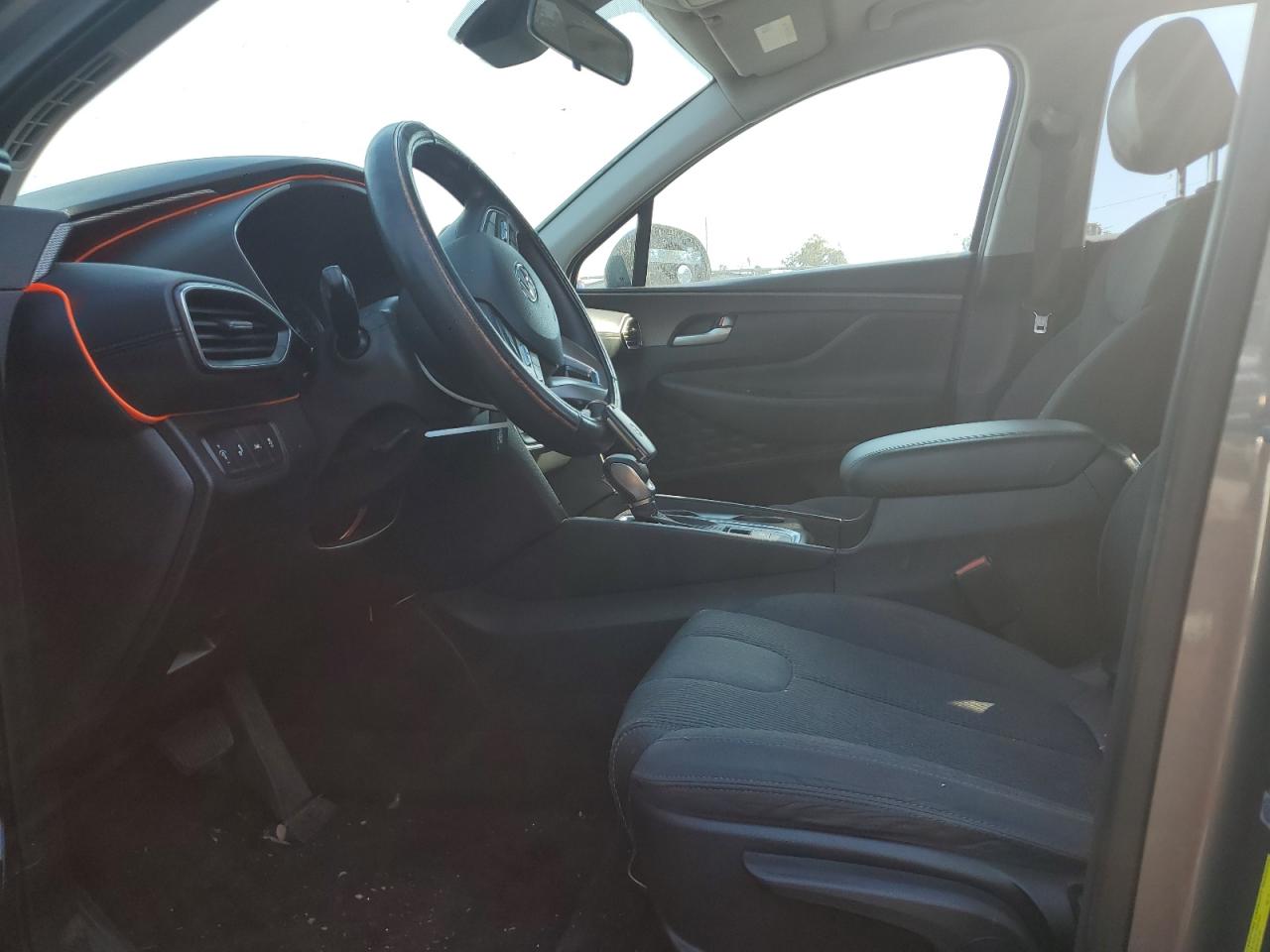 2019 Hyundai Santa Fe - Image 7