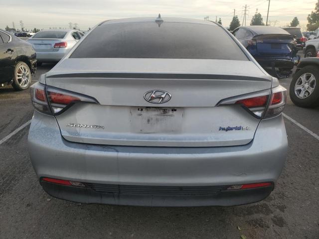  HYUNDAI SONATA 2017 Серебристый