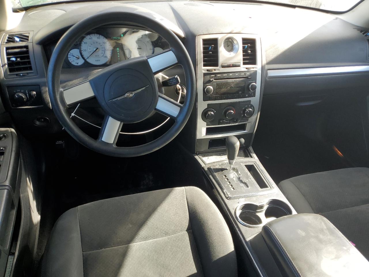 2009 Chrysler 300 - Image 8
