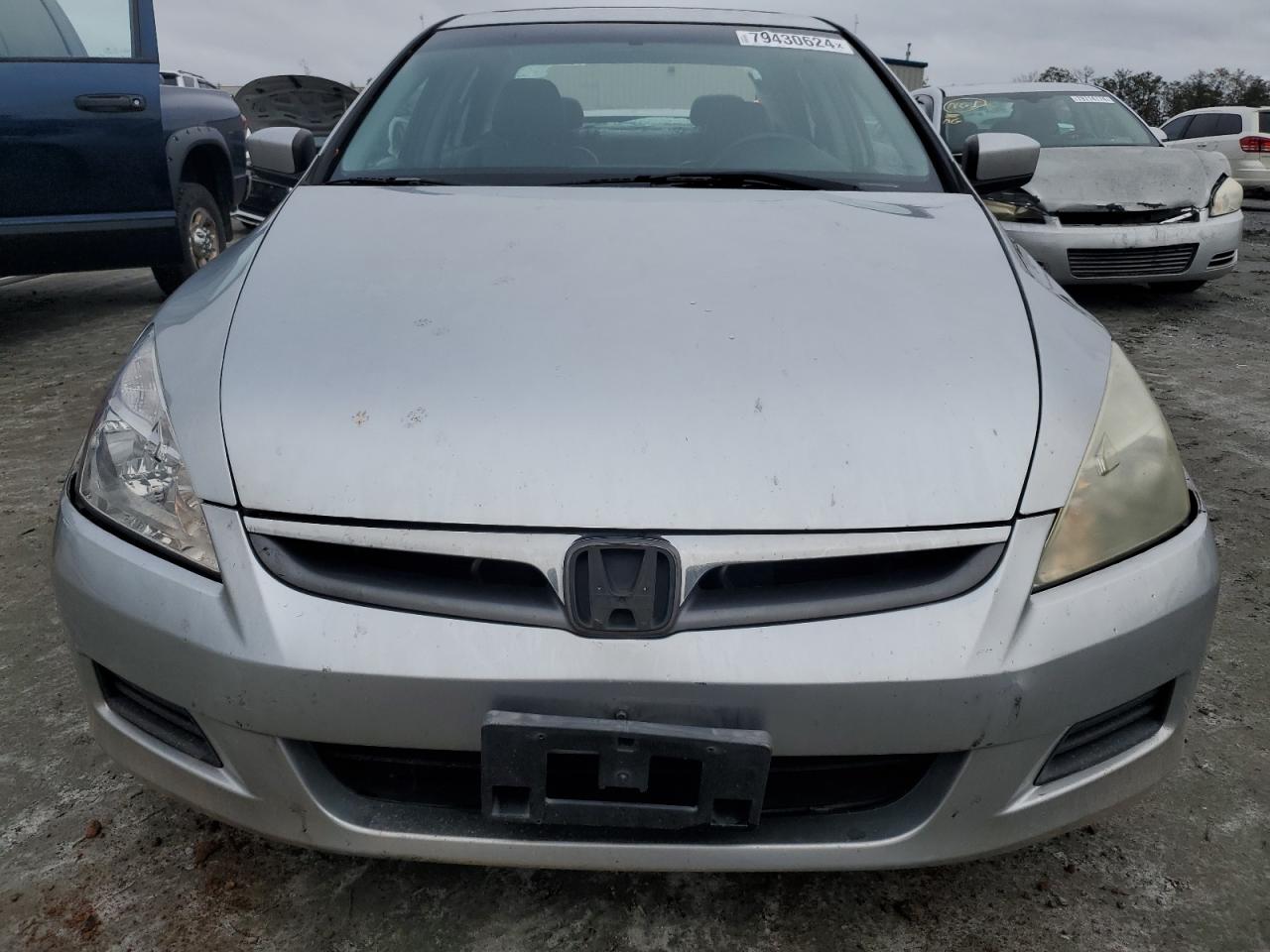 2007 Honda Accord - Image 5