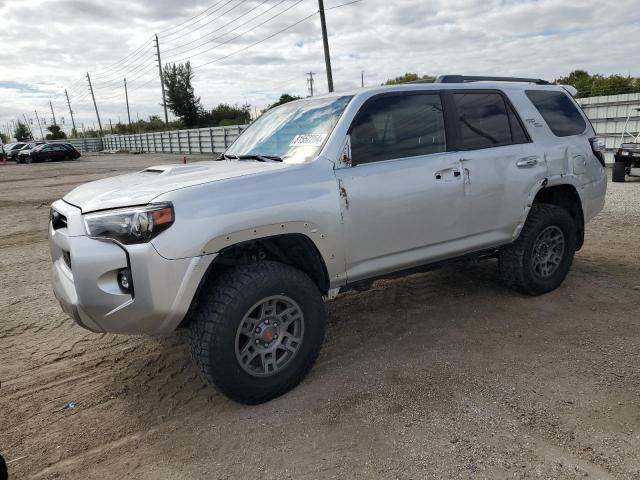  TOYOTA 4RUNNER 2021 Червоний