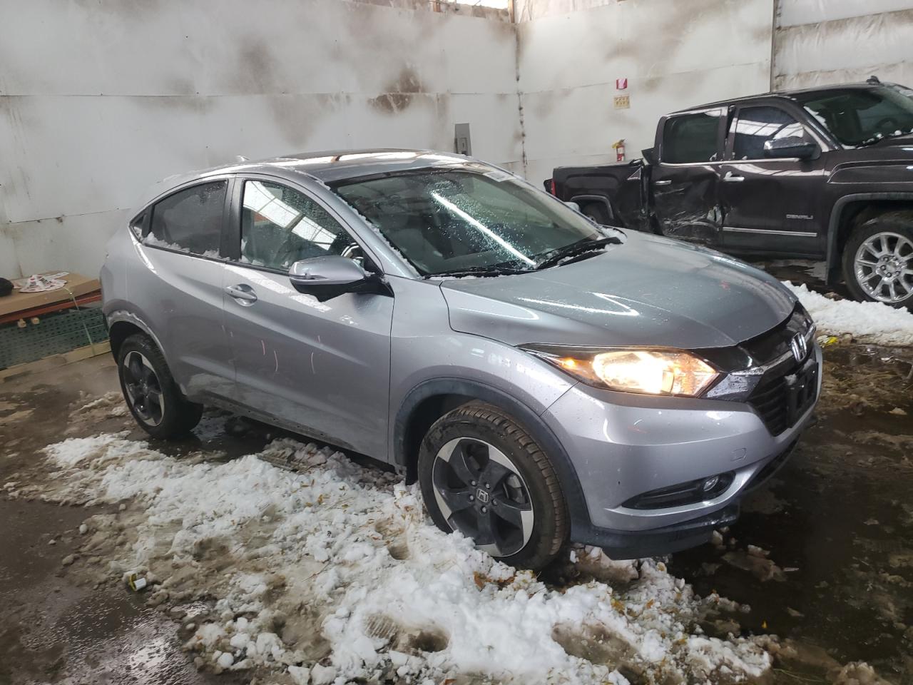 VIN 3CZRU5H56JM723157 2018 HONDA HR-V no.4