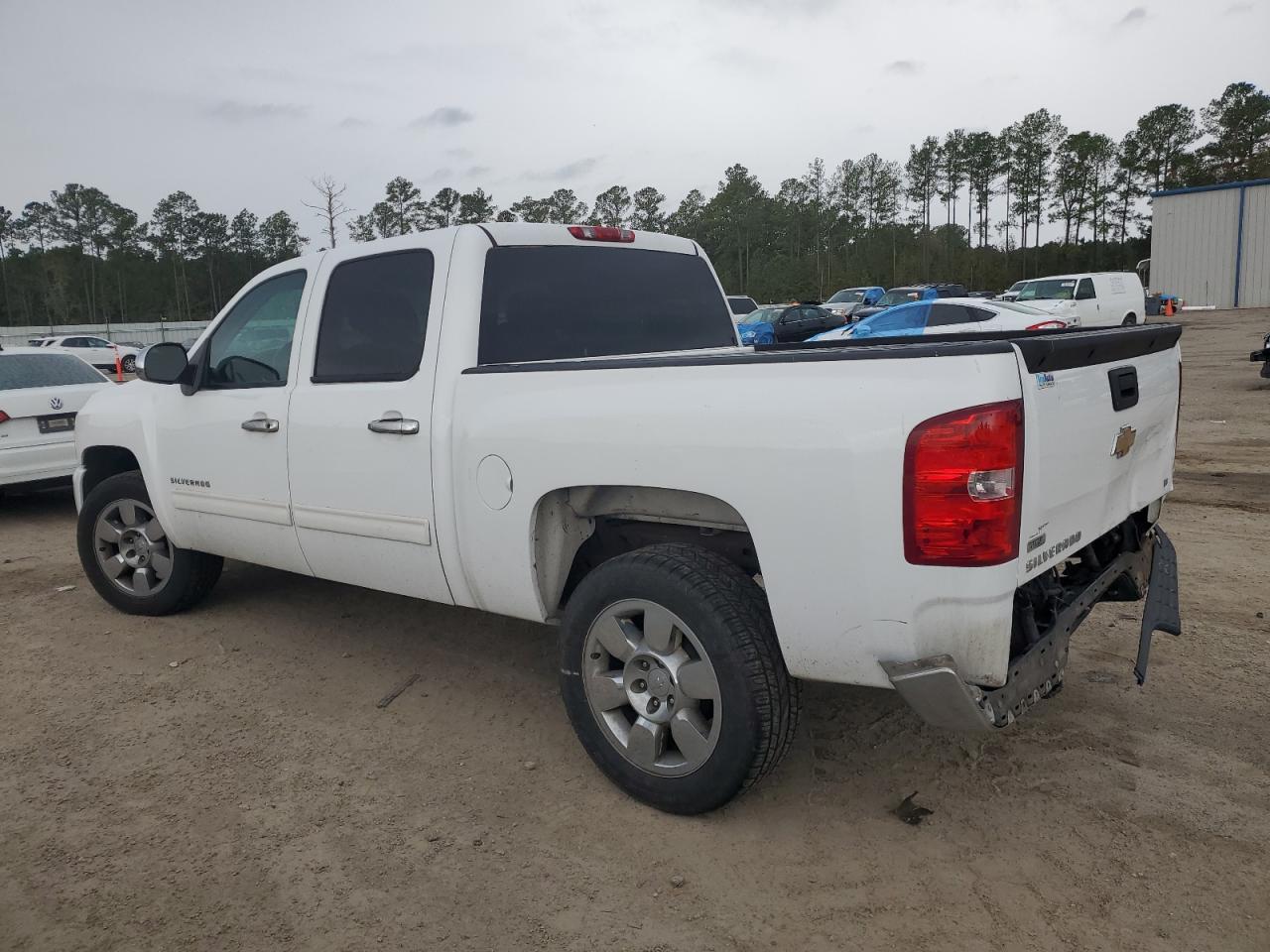 2010 Chevrolet Silverado - Image 2