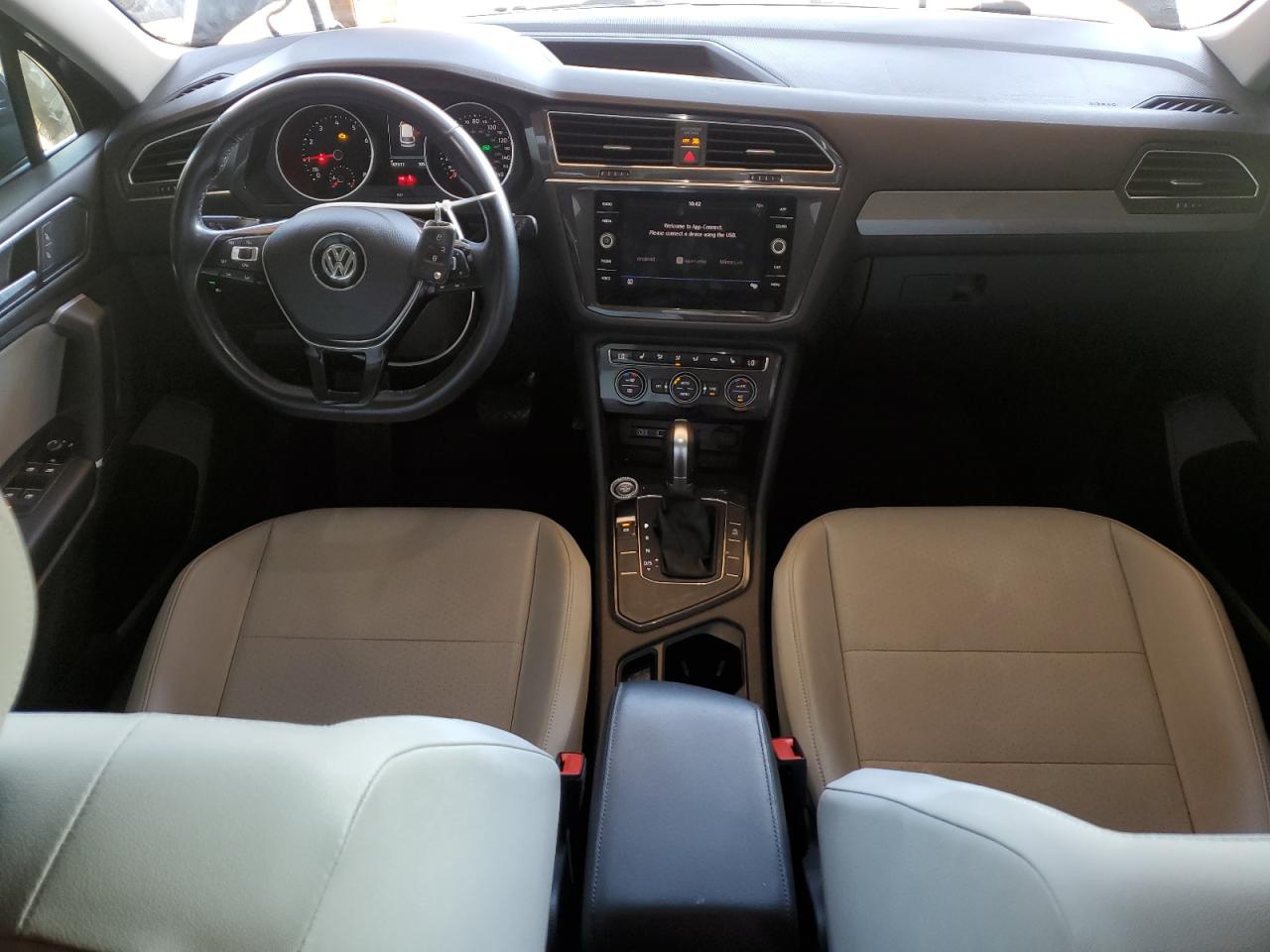 2018 Volkswagen Tiguan - Image 8