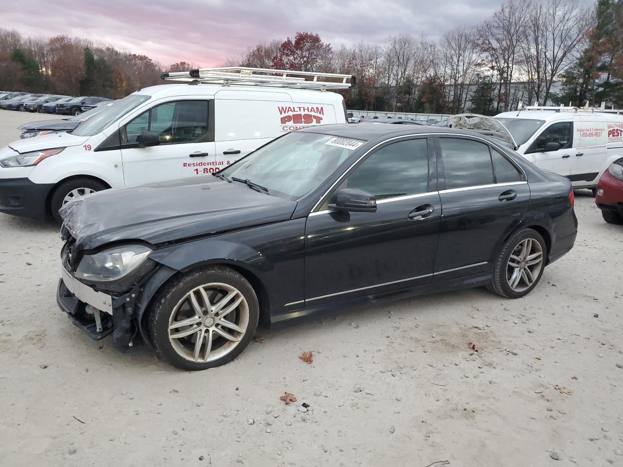 VIN WDDGF8AB7DG150136 2013 MERCEDES-BENZ C-CLASS no.1