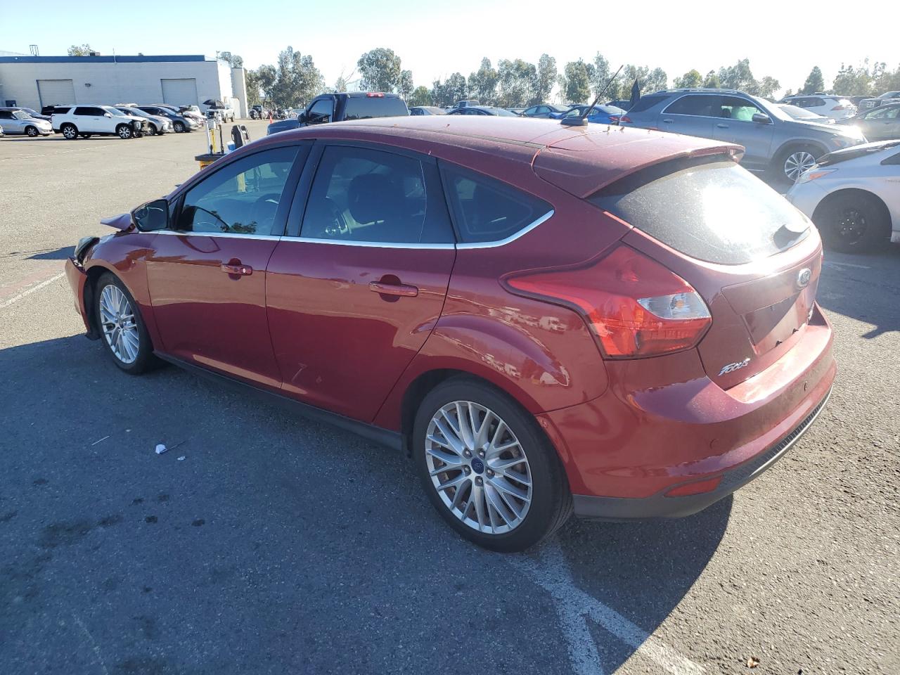 VIN 1FADP3N21EL463446 2014 FORD FOCUS no.2