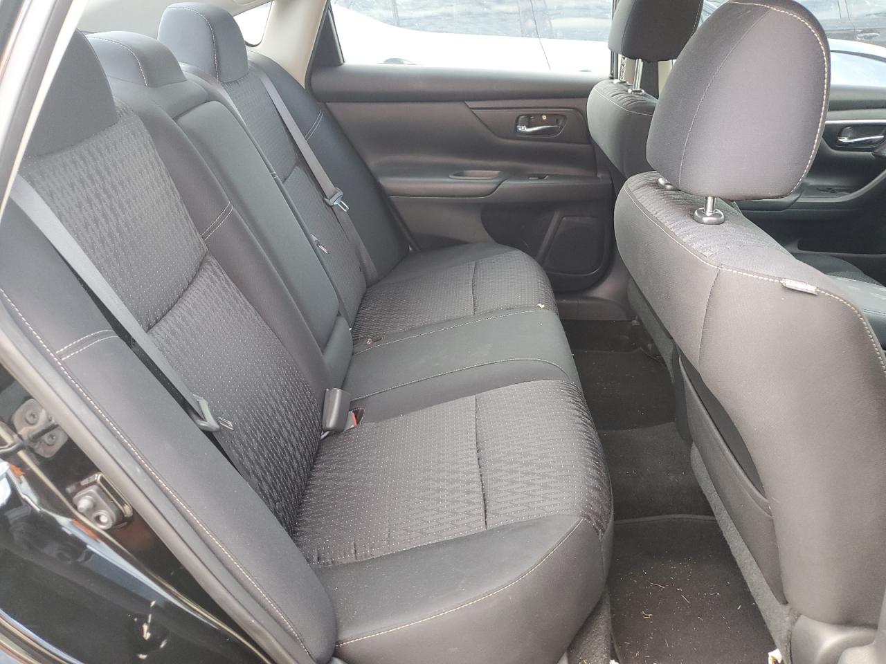 2017 Nissan Altima - Image 10