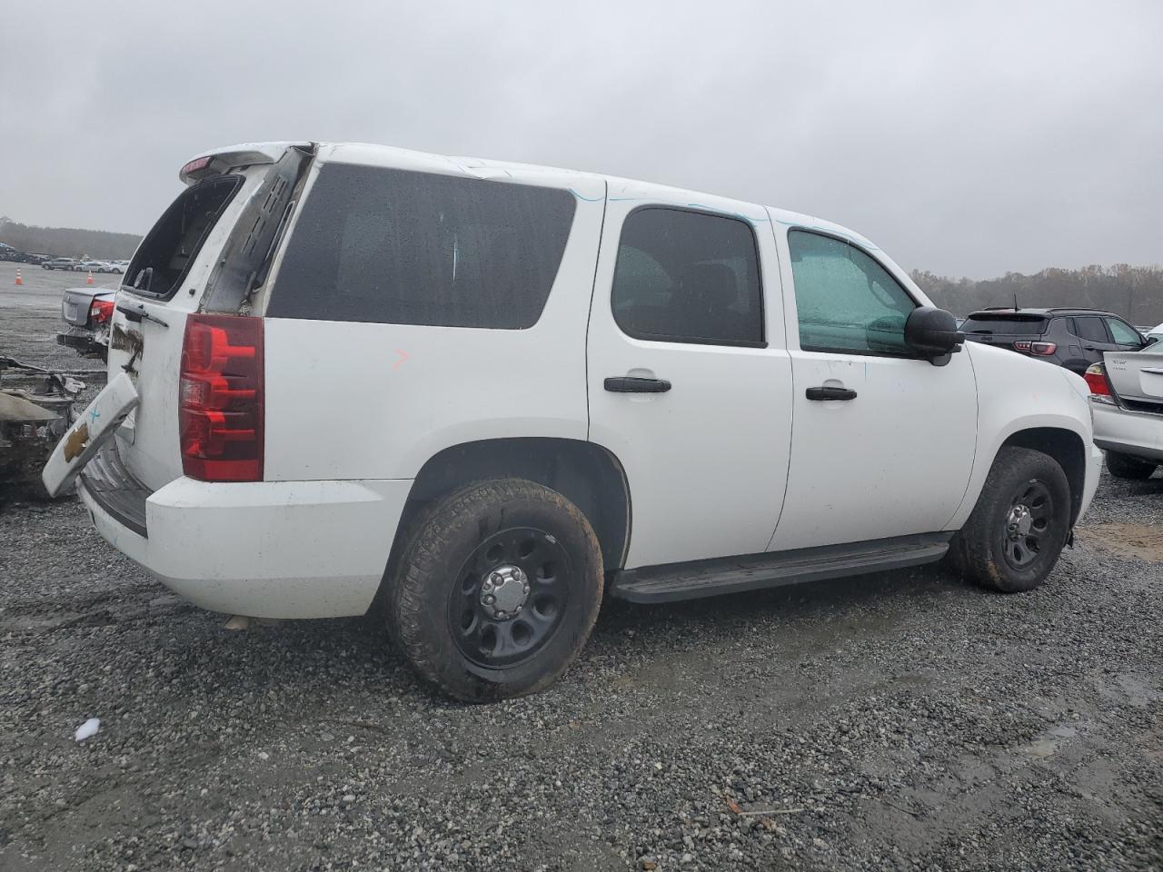 2013 Chevrolet Tahoe - Image 3