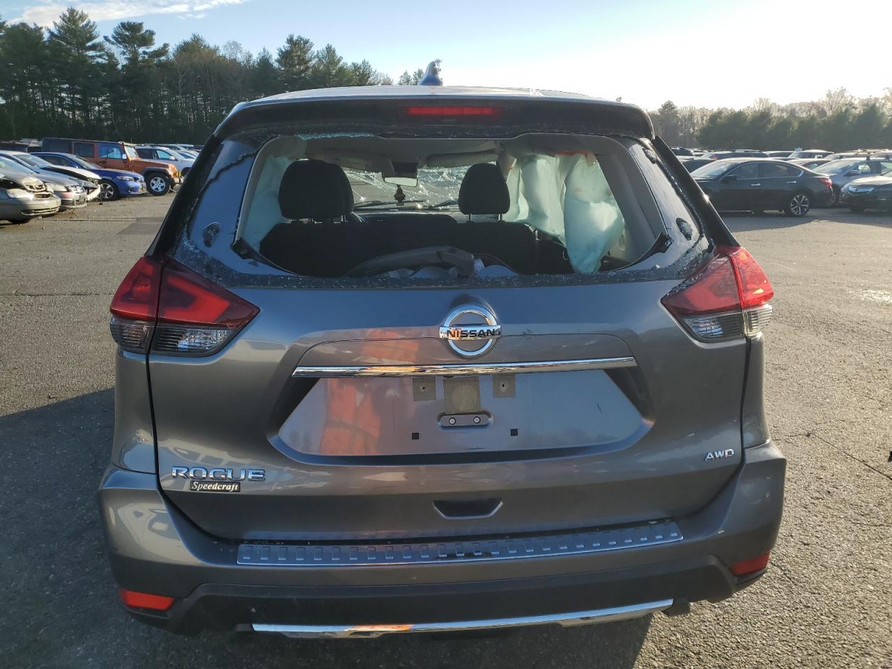 2018 Nissan Rogue - Image 6