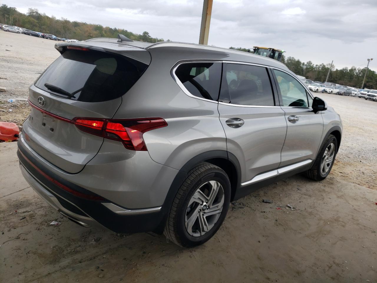 2022 Hyundai Santa Fe - Image 3