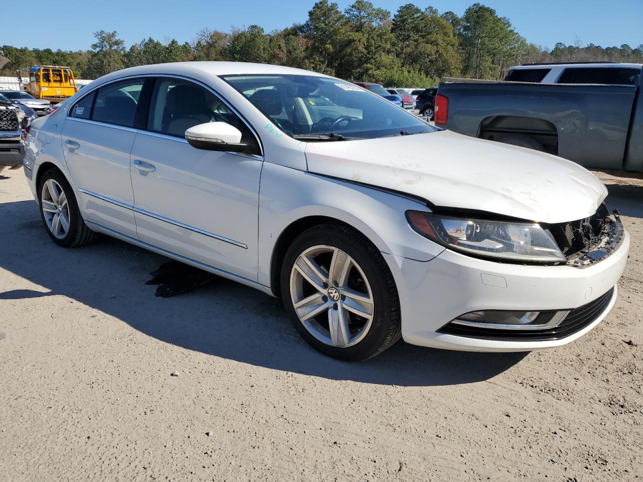 2015 Volkswagen Passat CC - Image 4