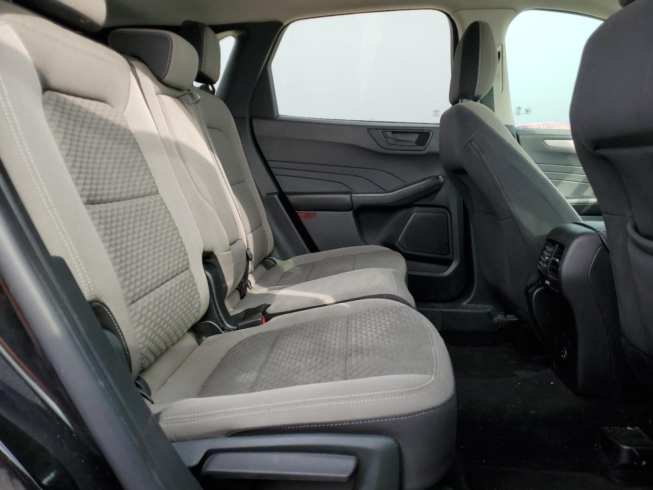 2022 Ford Escape - Image 11