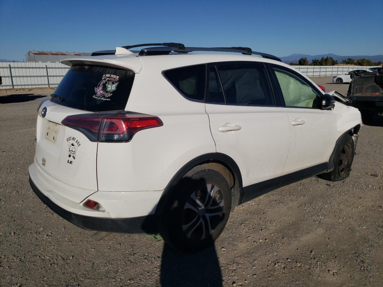 VIN JTMZFREV9HJ104006 2017 TOYOTA RAV4 no.3