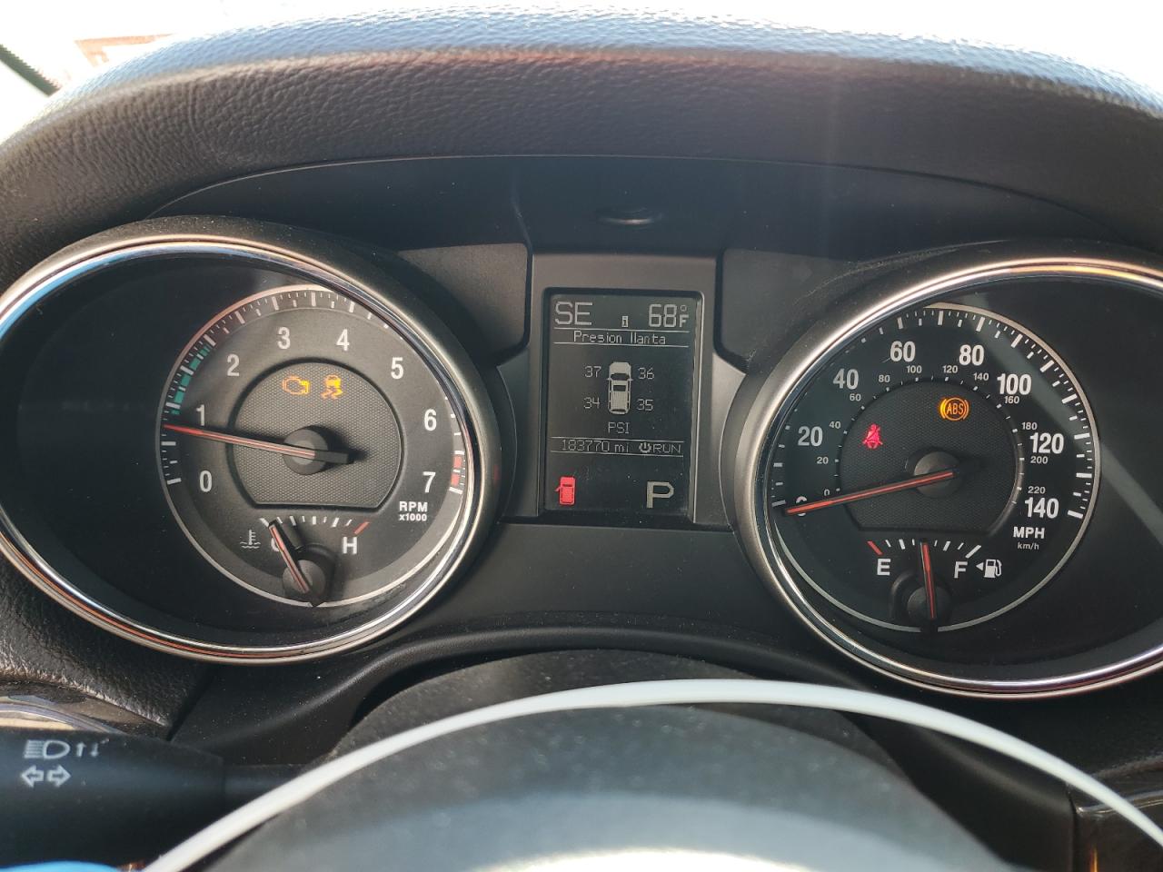 2012 Jeep Grand Cherokee - Image 9