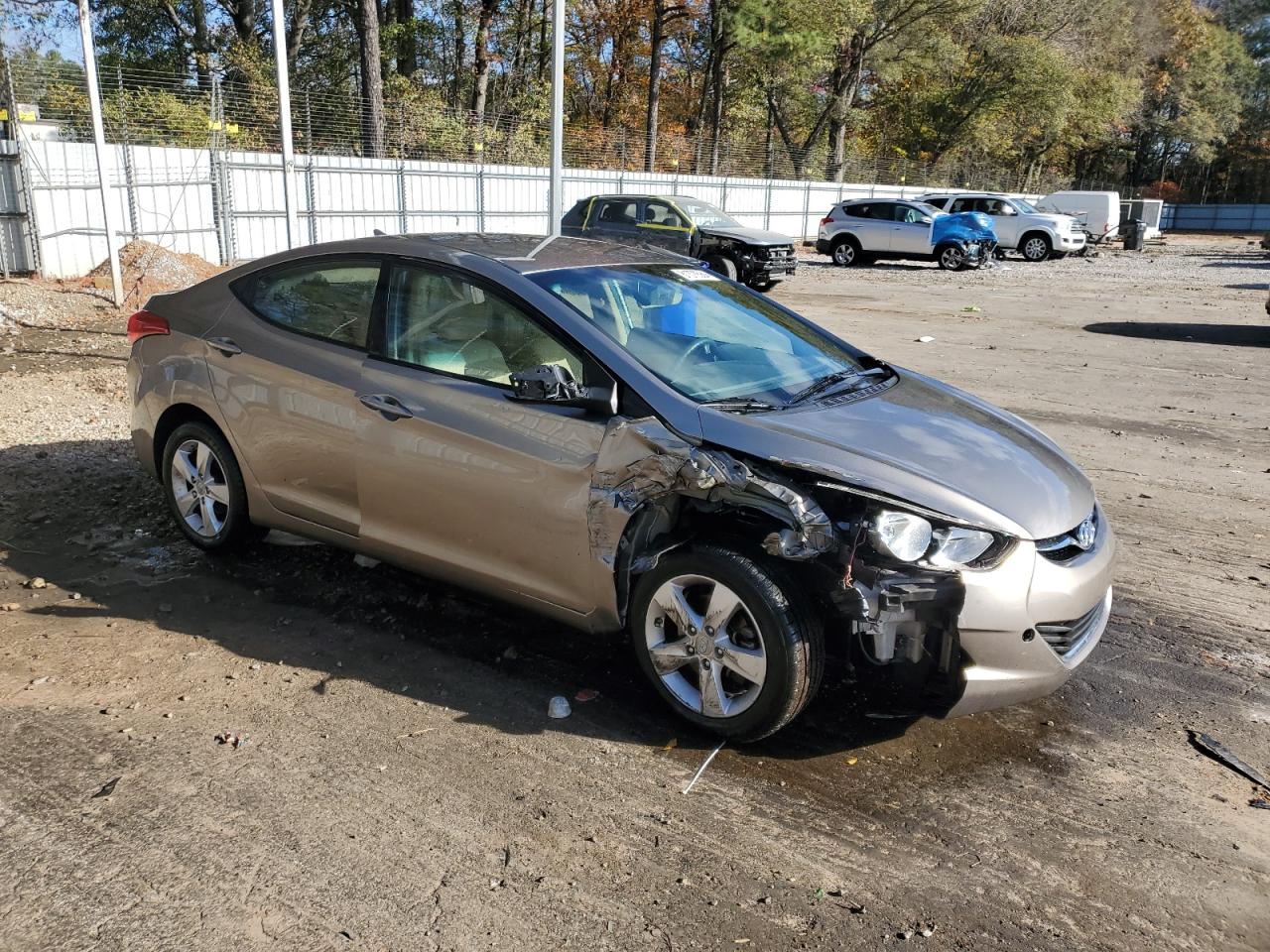 2013 Hyundai Elantra - Image 4