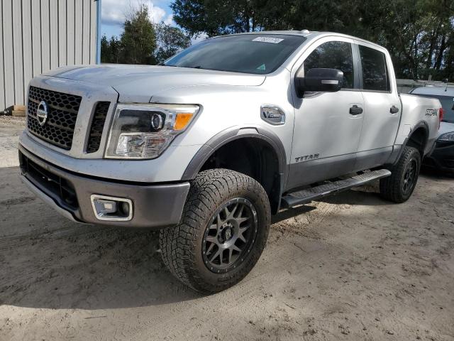  NISSAN TITAN 2017 Сріблястий