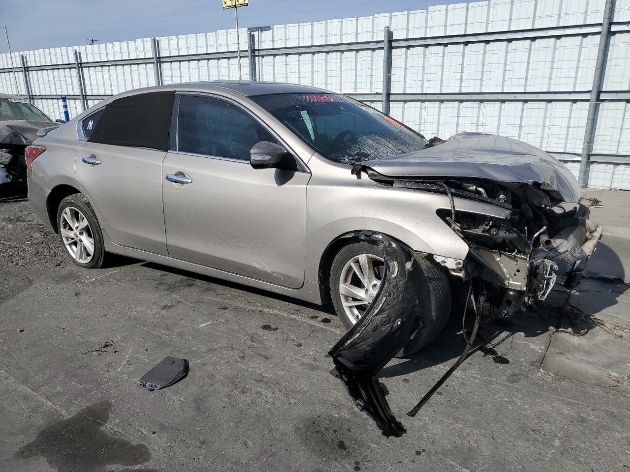 2015 Nissan Altima - Image 4