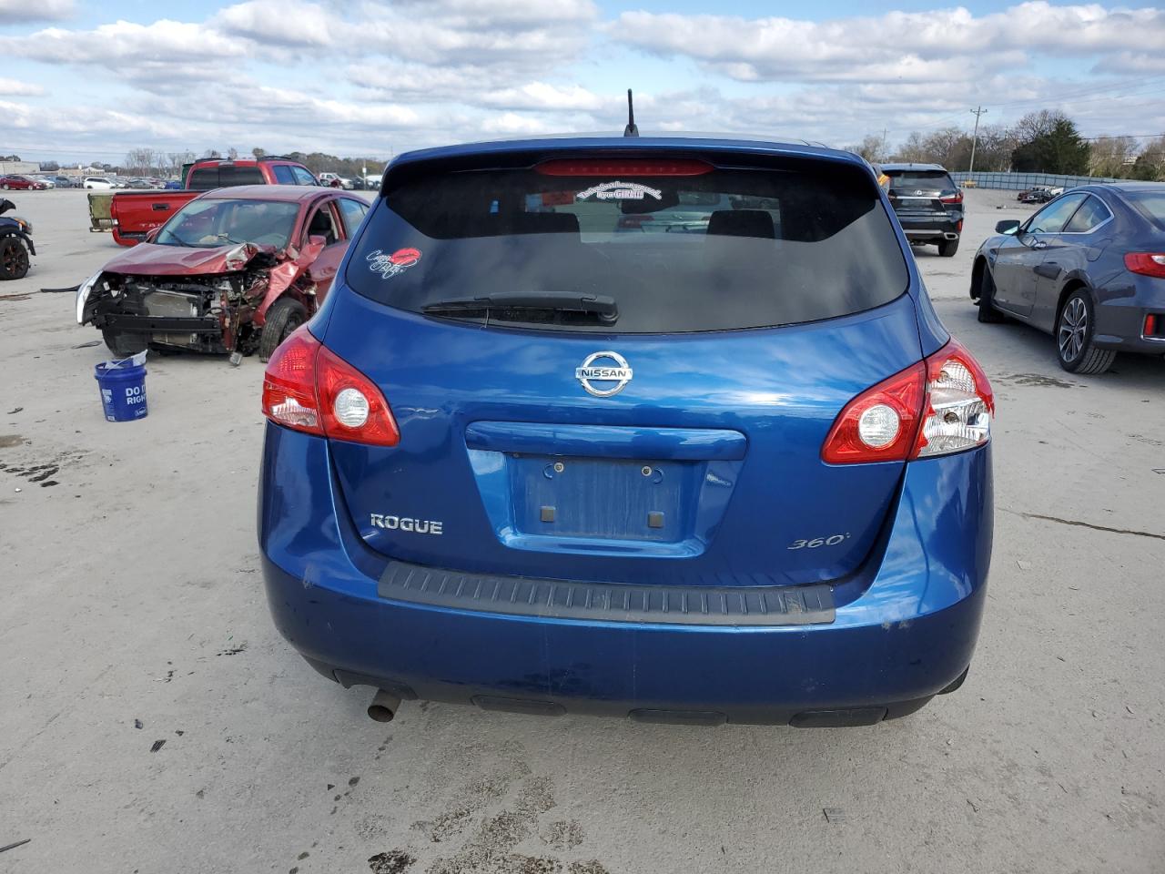 2010 Nissan Rogue S VIN: JN8AS5MT2AW015537 Lot: 81673074