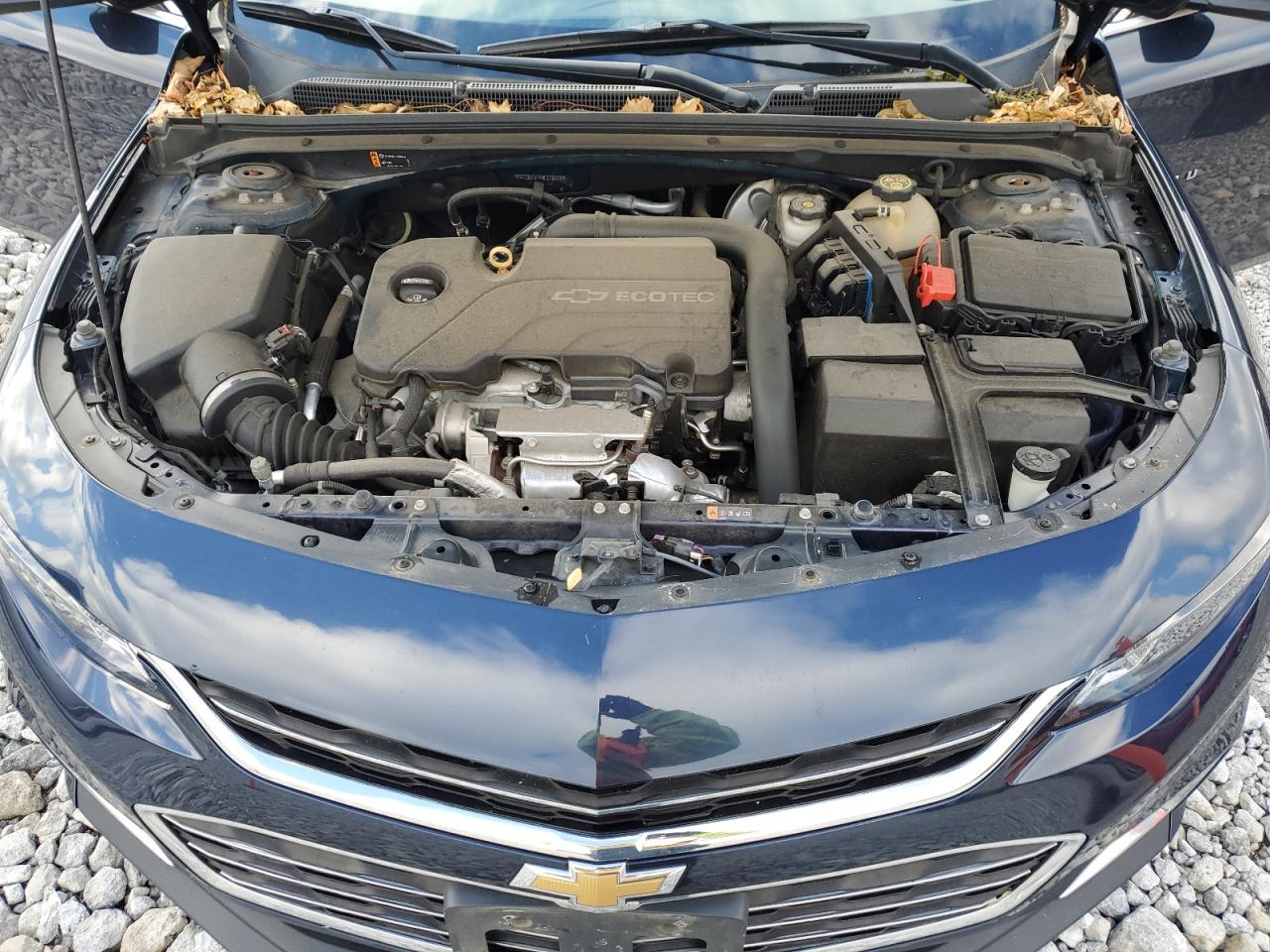 2017 Chevrolet Malibu - Image 12
