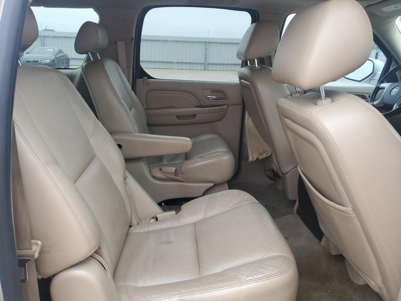 2010 Cadillac Escalade Esv Premium VIN: 1GYUCJEF0AR222489 Lot: 79098954